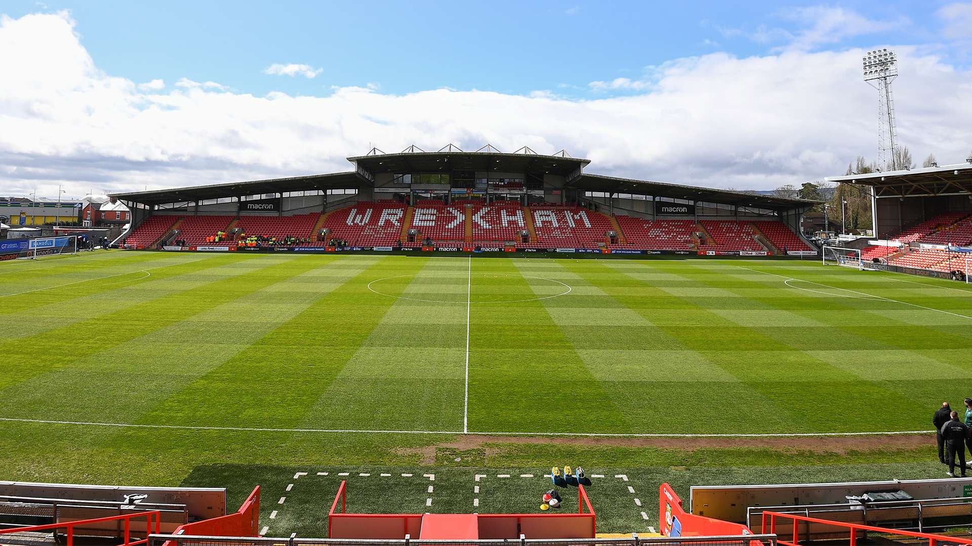 了高位逼抢 了高位逼抢